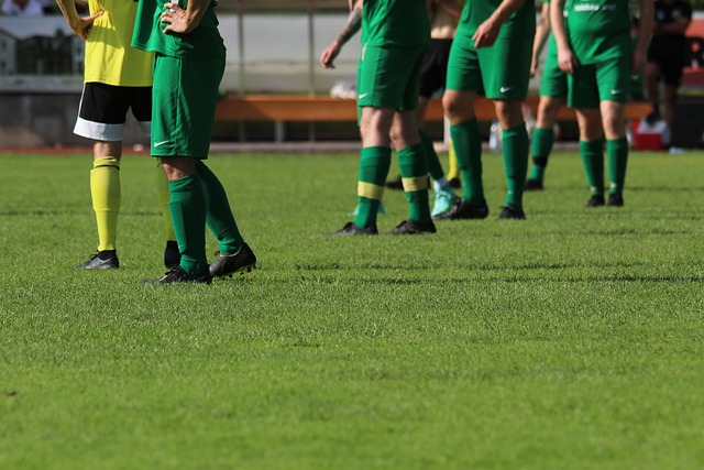 防守反击策 防守反击策